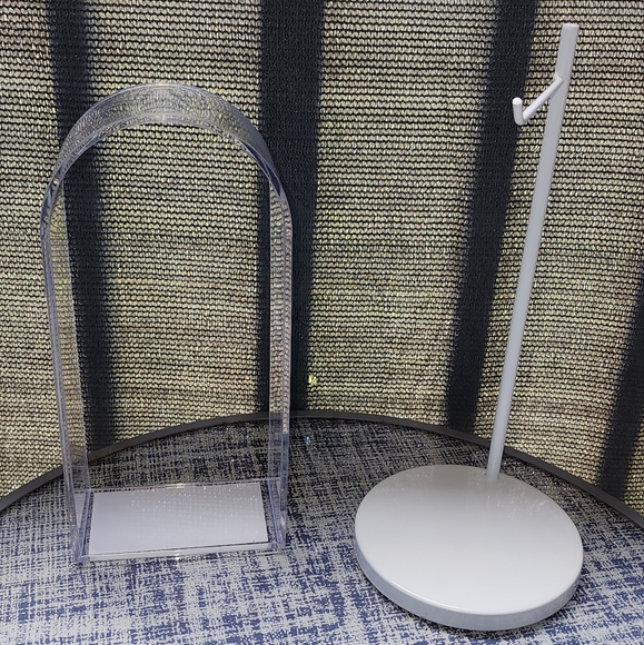 Boutique Other - New Clear Acrylic & White Metal Headphones Or Handbag Display Stands